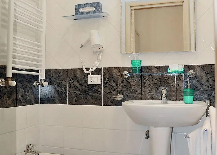 Konukevi Al Viminale 4*